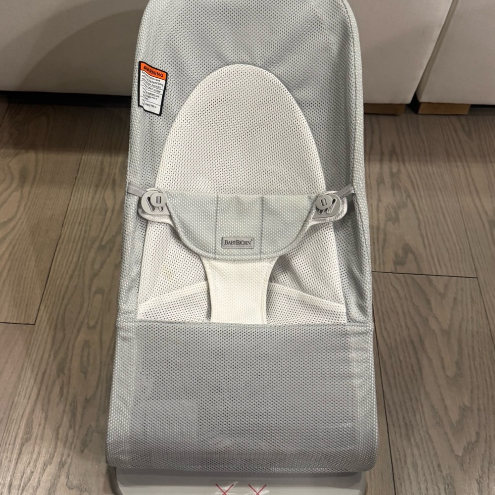 BabyBjorn Light Gray Bouncer with Toy Bar - Picture 3 of 9